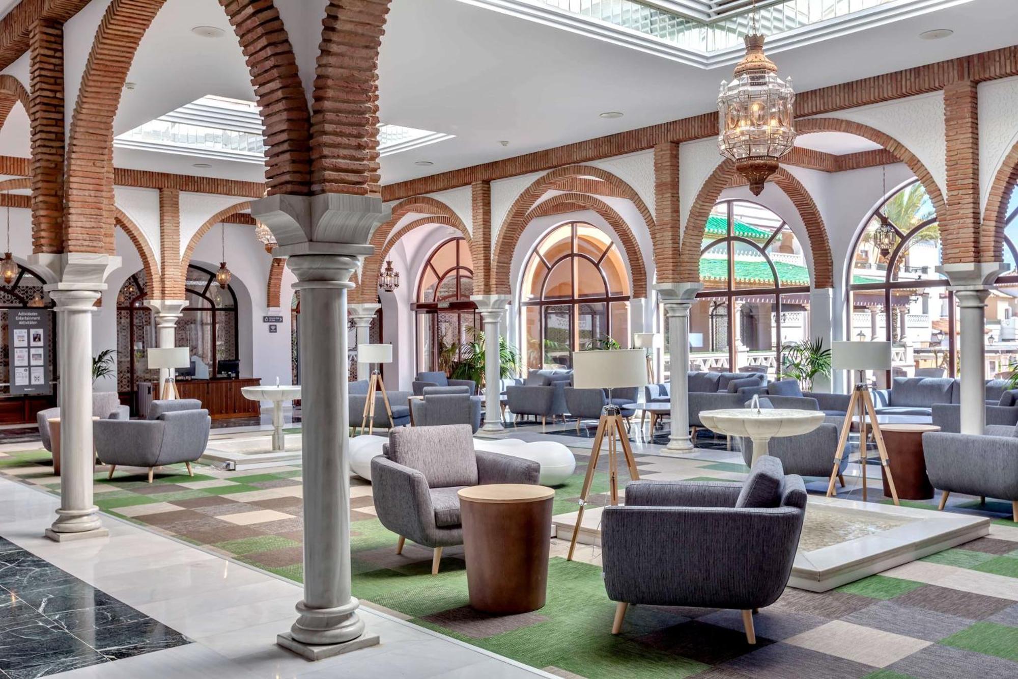 Barcelo Hotel 4*
