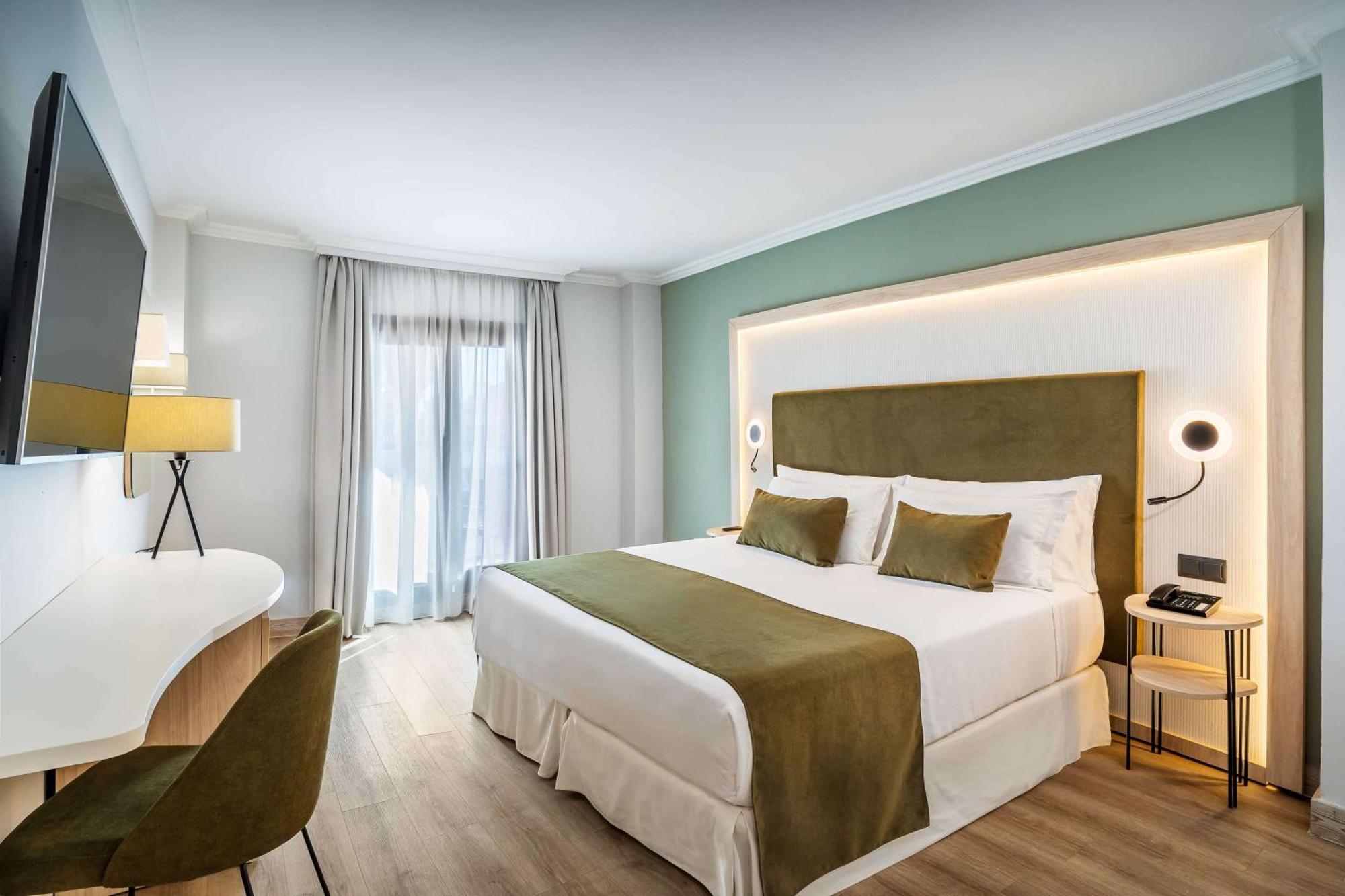 Barceló Hotel 4*