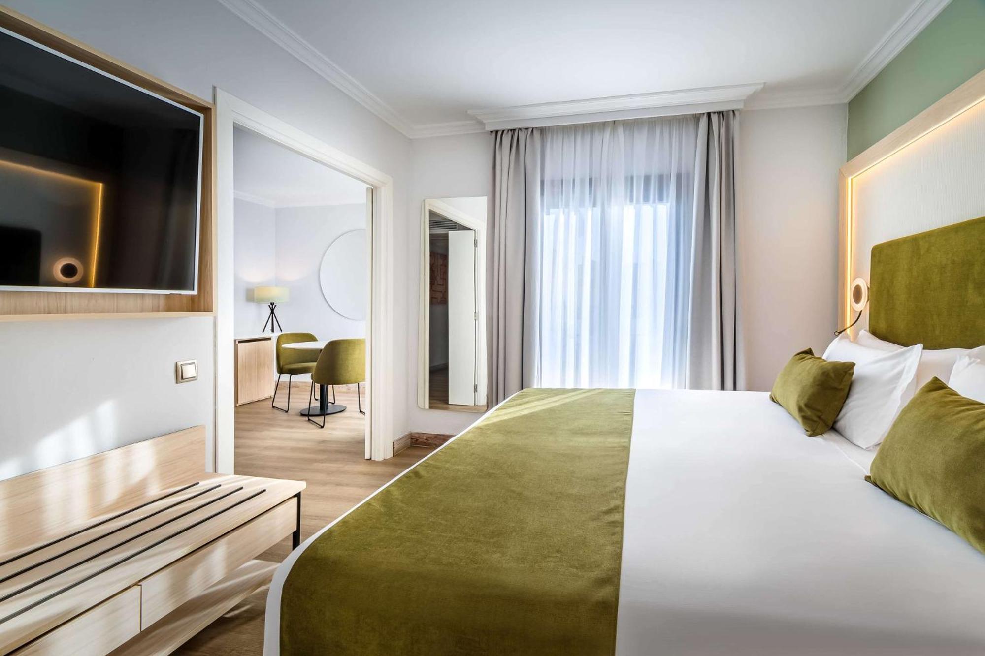 Barceló Hotel 4*